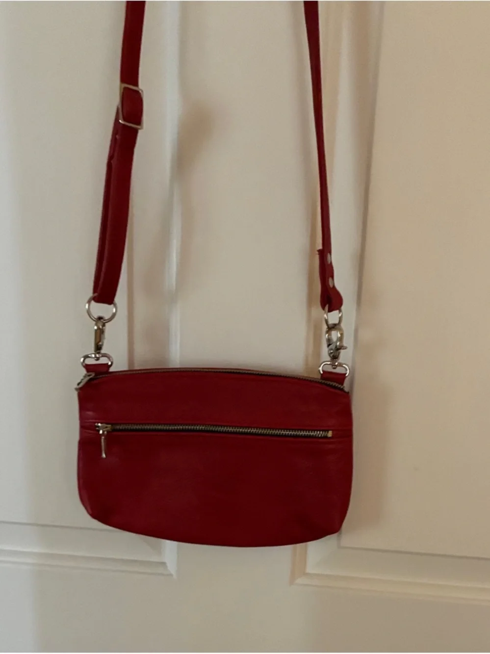 Bellum‎ Leather Red Crossbody Bag
